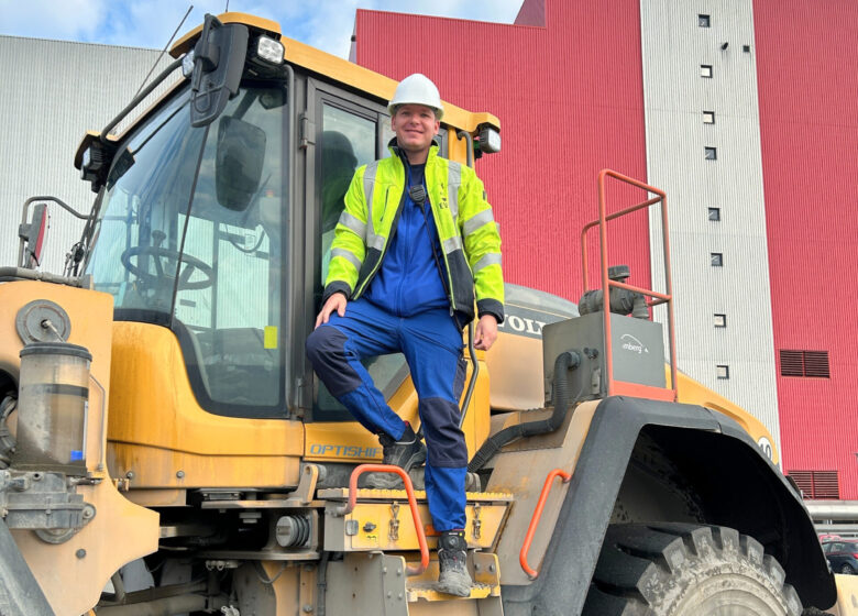 Produktionsmitarbeiter / Baumaschinenführer